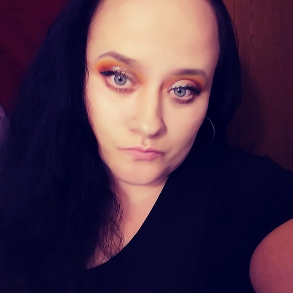 Meet your Posher, Kimberly - Picture 1 of 1